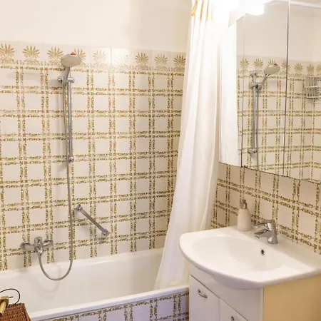 Hummergrund Seepferd Санкт-Петер-Ординг